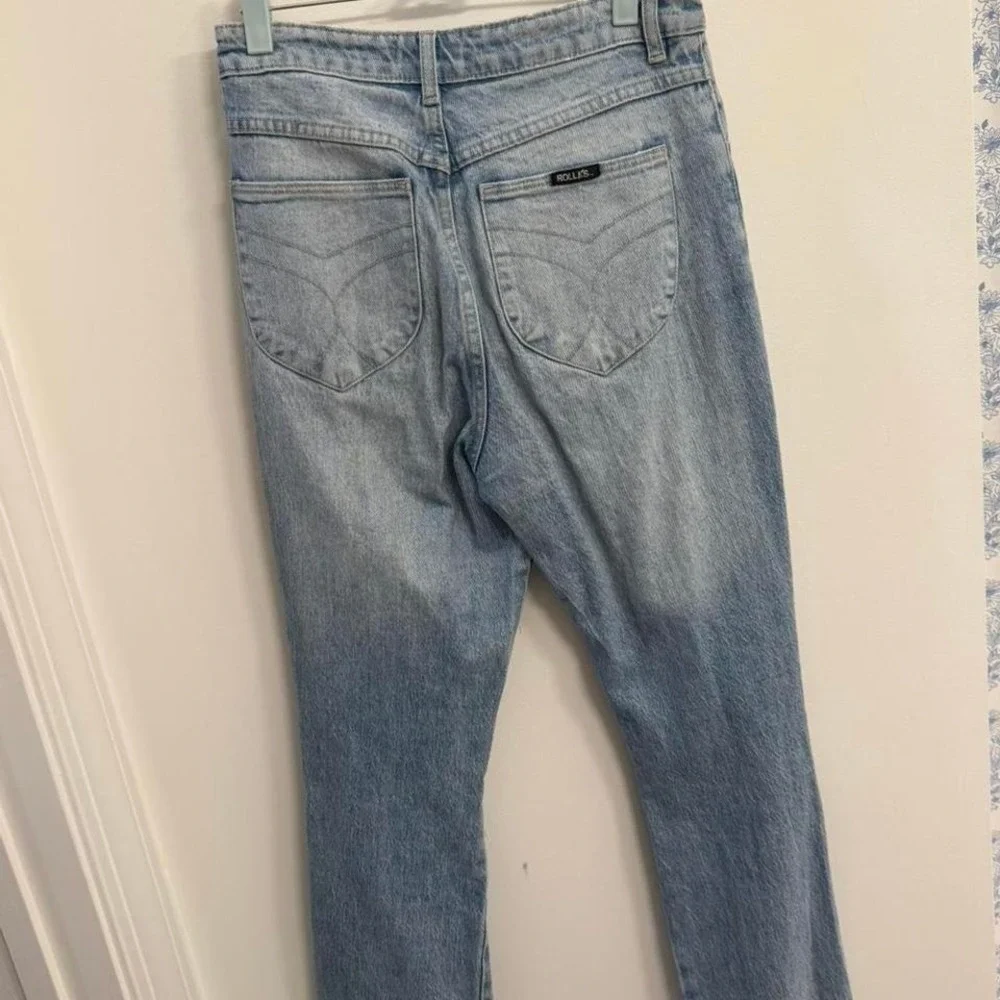 Rolla's high rise straight leg jeans in light wash size 28